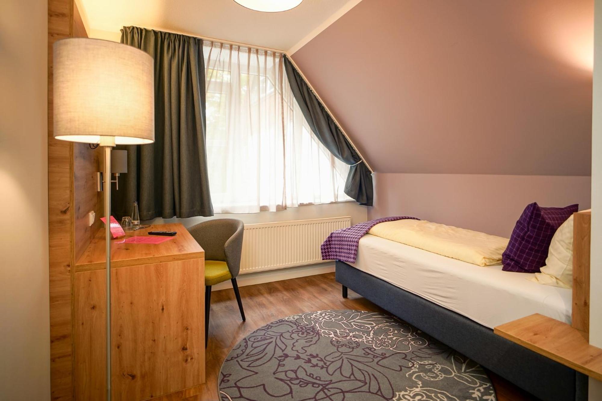 Hotel Lindenhof Bielefeld Zewnętrze zdjęcie