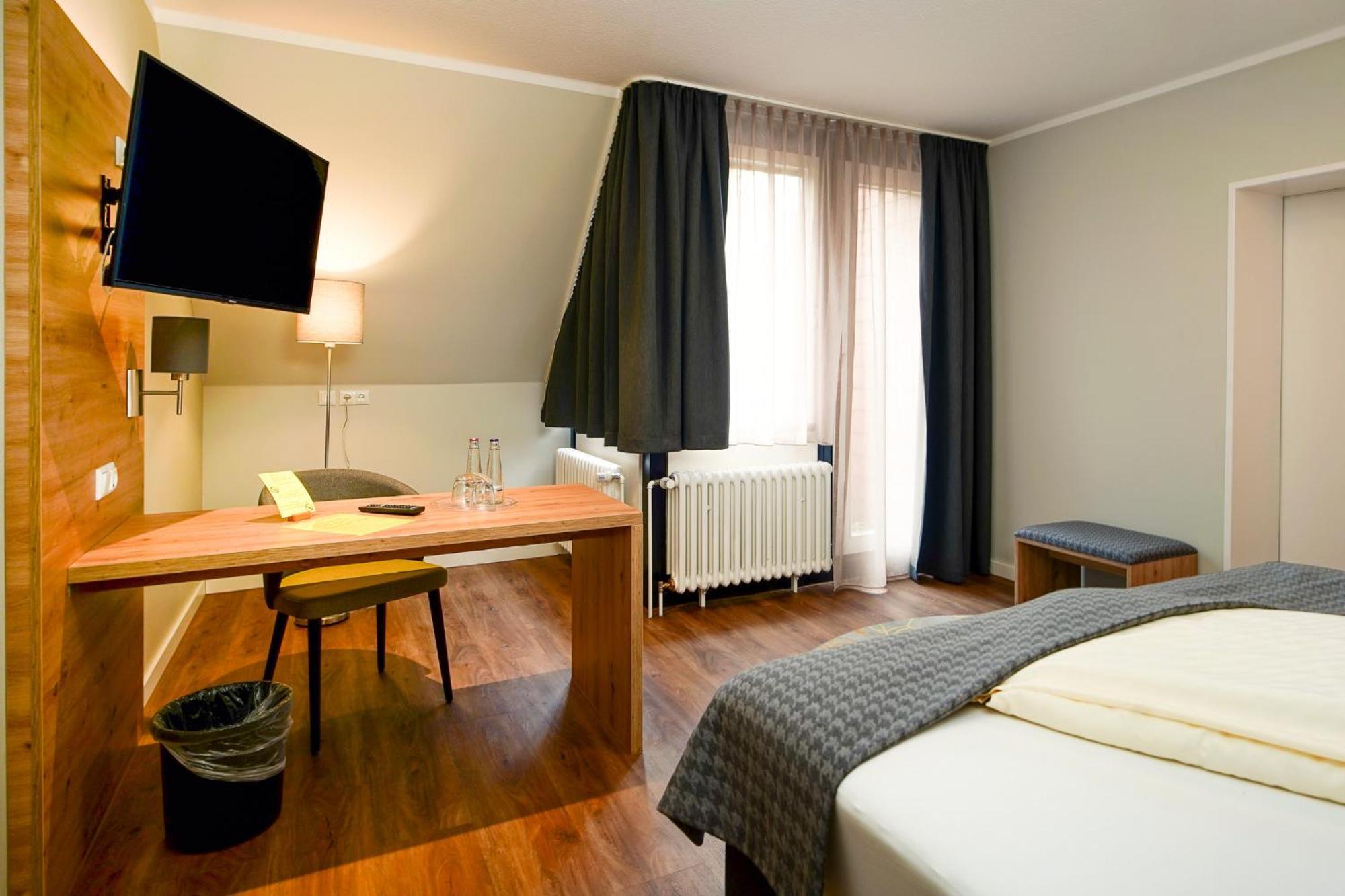 Hotel Lindenhof Bielefeld Zewnętrze zdjęcie